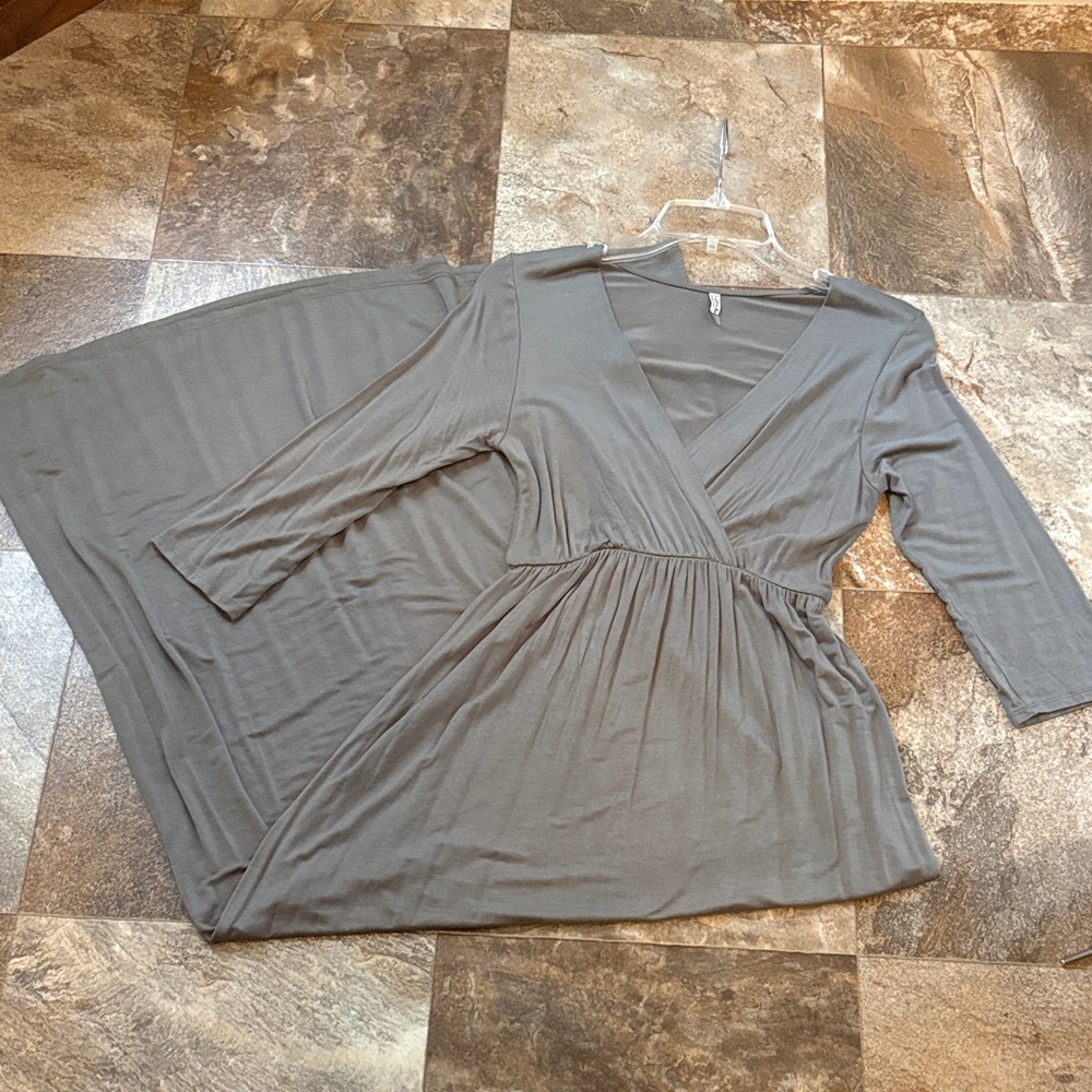 Women's olive green maternity maxi-dress